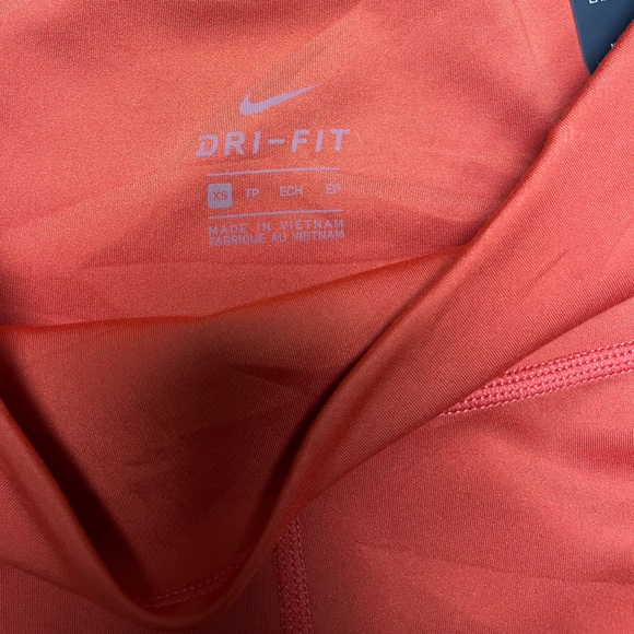 Nike Running Shorts - Picture 3 of 4